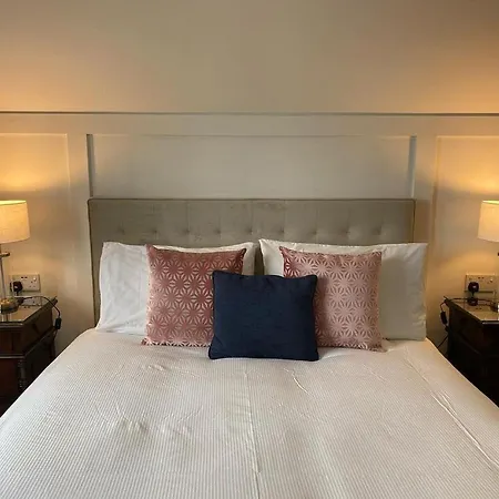 בית אירוח The Lighthouse *